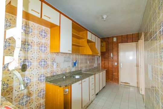 Cozinha de apartamento à venda com 2 quartos, 80m² em Centro, Canoas