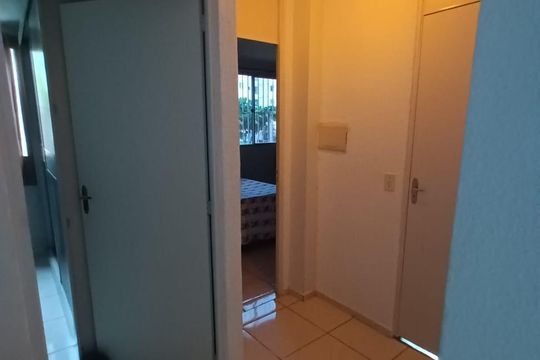 Corredor de apartamento à venda com 2 quartos, 44m² em Anil, Rio de Janeiro