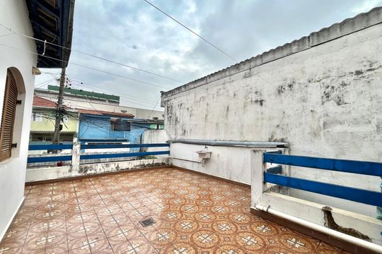 Área externa de casa para alugar com 4 quartos, 140m² em Vila Santa Catarina, São Paulo