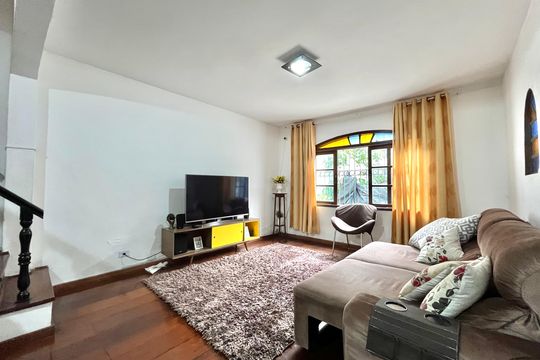Sala de casa para alugar com 4 quartos, 140m² em Vila Santa Catarina, São Paulo