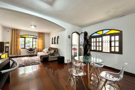 Casa para alugar com 4 quartos, 140m² em Vila Santa Catarina, São Paulo