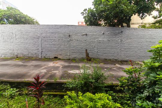 Vista do Quarto 2 de apartamento para alugar com 2 quartos, 54m² em Conjunto Residencial José Bonifácio, São Paulo