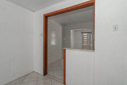 Cozinha de casa à venda com 2 quartos, 130m² em Jardim Carvalho, Porto Alegre