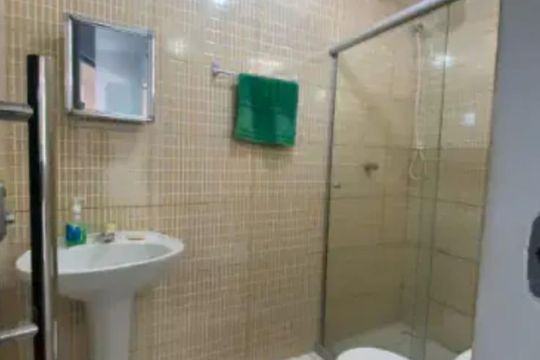 Banheiro de casa para alugar com 3 quartos, 160m² em Itapuã, Salvador