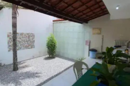 Área externa de casa para alugar com 3 quartos, 160m² em Itapuã, Salvador