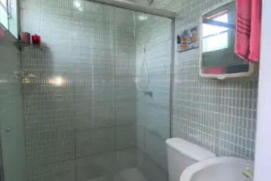 Banheiro de casa para alugar com 3 quartos, 160m² em Itapuã, Salvador