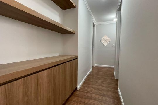 Corredor de apartamento para alugar com 3 quartos, 87m² em Vila Progresso, Campinas