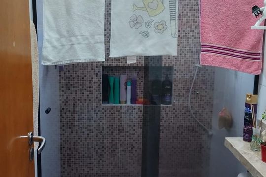 Banheiro de apartamento à venda com 2 quartos, 90m² em Vila Apiai, Santo André