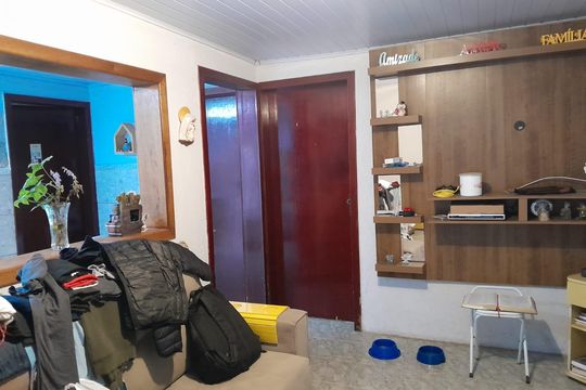Casa à venda com 3 quartos, 80m² em Campo Novo, Porto Alegre