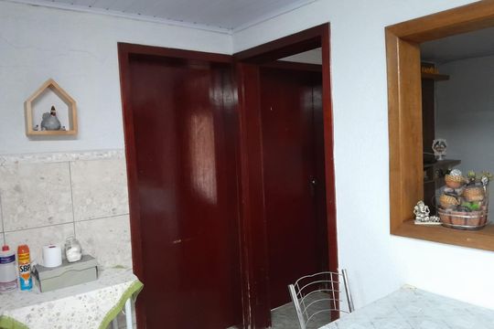 Casa à venda com 3 quartos, 80m² em Campo Novo, Porto Alegre