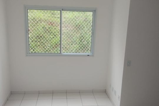 Sala de apartamento para alugar com 2 quartos, 48m² em Jardim Helena, Cotia