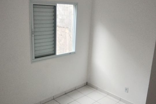 Quarto 1 de apartamento para alugar com 2 quartos, 48m² em Jardim Helena, Cotia