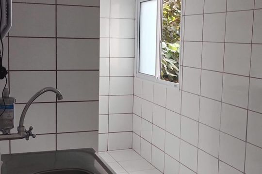 Cozinha de apartamento para alugar com 2 quartos, 48m² em Jardim Helena, Cotia