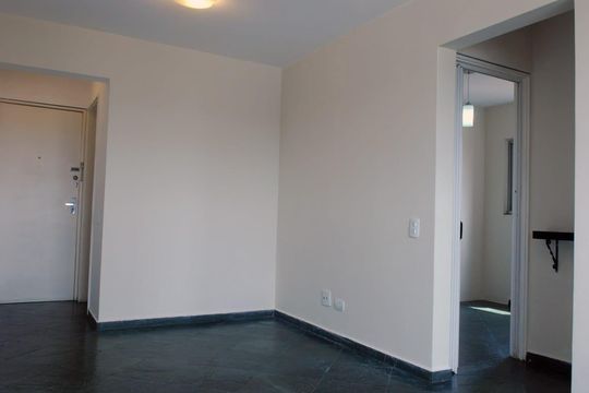 Sala de apartamento à venda com 2 quartos, 51m² em Socorro, São Paulo