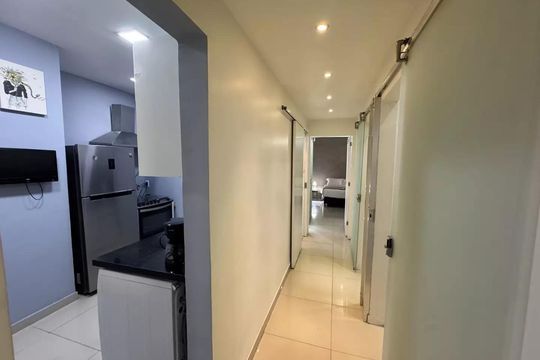 Corredor de apartamento à venda com 3 quartos, 152m² em Copacabana, Rio de Janeiro