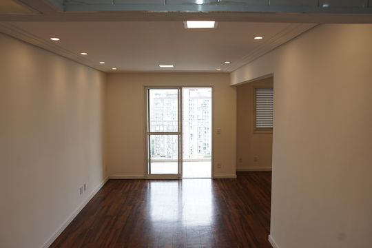 Sala de apartamento à venda com 2 quartos, 75m² em Vila Augusta, Guarulhos