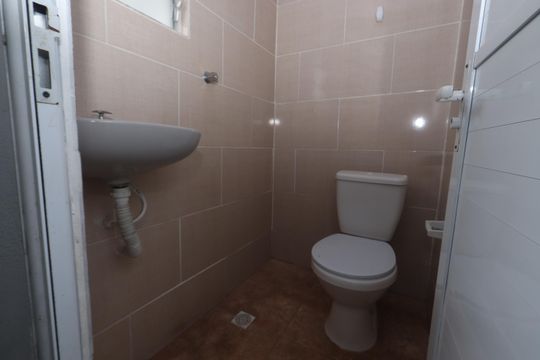 Banheiro de casa para alugar com 1 quarto, 30m² em Vila Alpina, São Paulo