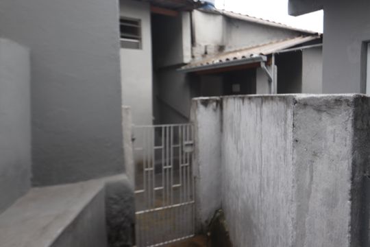 Entrada de casa para alugar com 1 quarto, 30m² em Vila Alpina, São Paulo