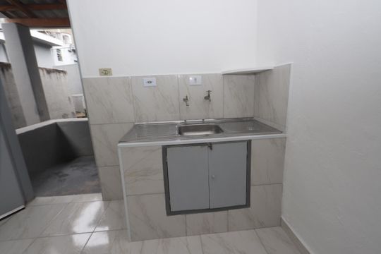 Sala e Cozinha de casa para alugar com 1 quarto, 30m² em Vila Alpina, São Paulo
