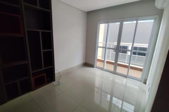 Sala de casa de condomínio para alugar com 3 quartos, 150m² em Granja Marileusa, Uberlândia
