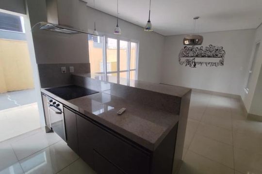 Casa de Condomínio para alugar com 3 quartos, 150m² em Granja Marileusa, Uberlândia