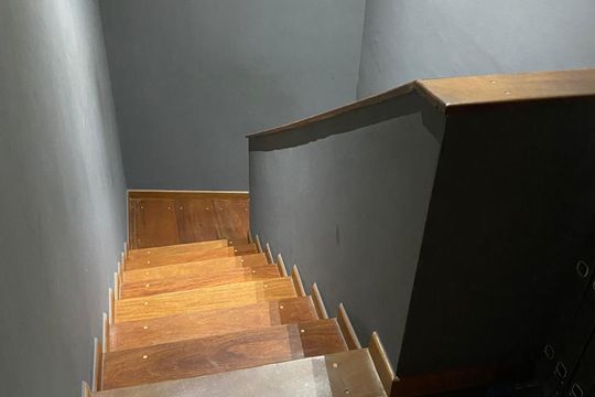 Escada de casa à venda com 2 quartos, 139m² em Vila Eldizia, Santo André