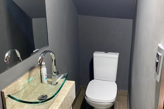 Lavabo de casa à venda com 2 quartos, 139m² em Vila Eldizia, Santo André
