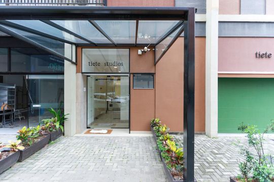 Fachada do condomínio de kitnet/studio à venda com 1 quarto, 37m² em Santana, São Paulo