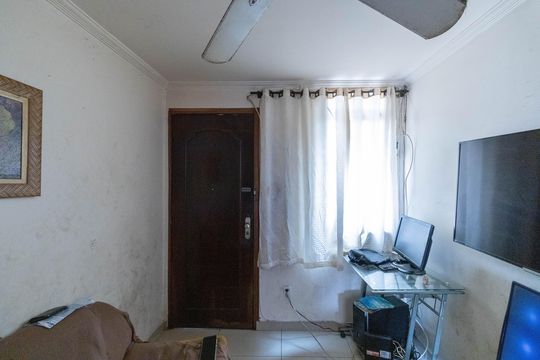 Apartamento para alugar com 2 quartos, 52m² em Conjunto Residencial José Bonifácio, São Paulo