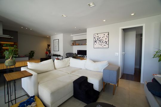 Sala  de apartamento à venda com 2 quartos, 98m² em Pinheiros, São Paulo