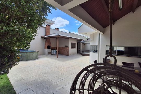 Área externa de casa à venda com 4 quartos, 373m² em Jardim Sao Caetano, São Caetano do Sul