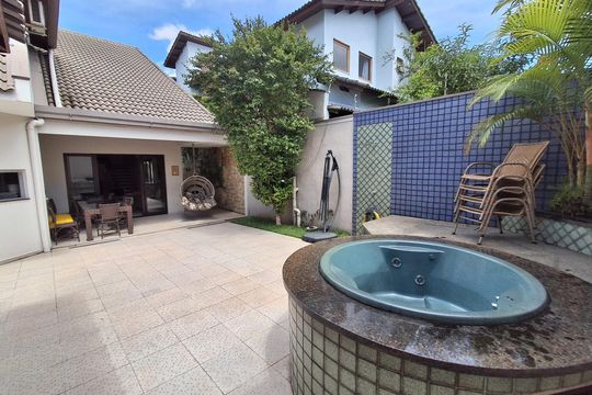 Hidromassagem de casa à venda com 4 quartos, 373m² em Jardim Sao Caetano, São Caetano do Sul
