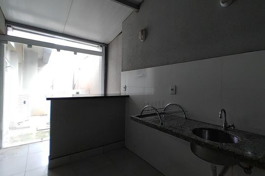 Cozinha de apartamento para alugar com 2 quartos, 84m² em Santa Mônica, Uberlândia
