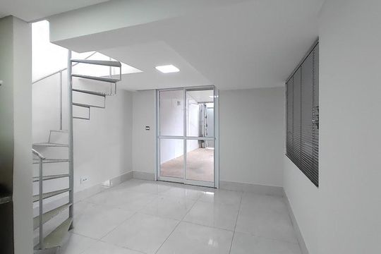 Apartamento para alugar com 2 quartos, 84m² em Santa Mônica, Uberlândia