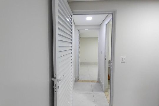 Quarto 1 de apartamento para alugar com 2 quartos, 84m² em Santa Mônica, Uberlândia