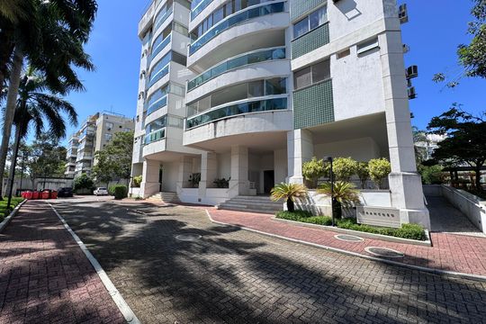 Fachada de apartamento para alugar com 3 quartos, 200m² em Recreio dos Bandeirantes, Rio de Janeiro