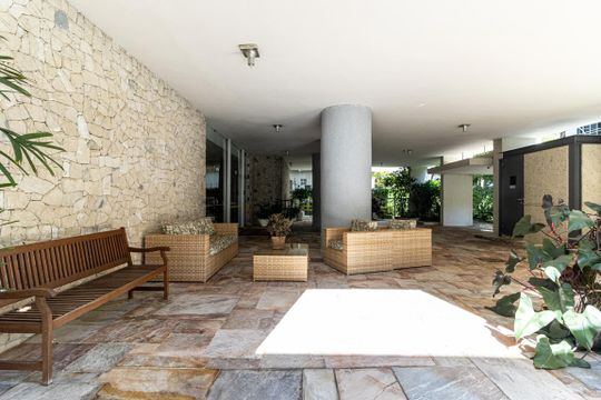 Área comum de apartamento à venda com 3 quartos, 129m² em Higienópolis, São Paulo