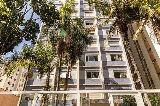 Fachada de apartamento à venda com 3 quartos, 129m² em Higienópolis, São Paulo