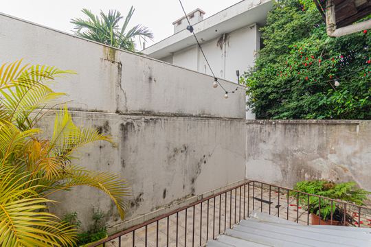 Casa à venda com 2 quartos, 107m² em Jardim Prainha, São Paulo