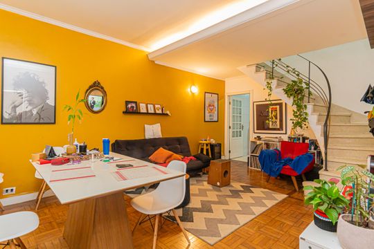 Casa à venda com 2 quartos, 107m² em Jardim Prainha, São Paulo