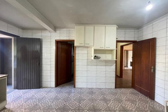 Casa para alugar com 4 quartos, 400m² em Scharlau, São Leopoldo