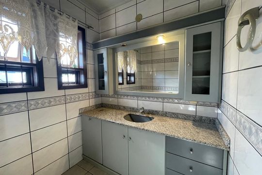 Casa para alugar com 4 quartos, 400m² em Scharlau, São Leopoldo