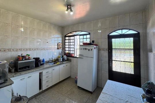 Casa para alugar com 6 quartos, 400m² em Tres Barras, Contagem