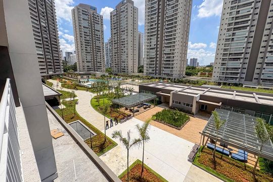 Varanda de apartamento à venda com 4 quartos, 157m² em Vila Anastácio, São Paulo
