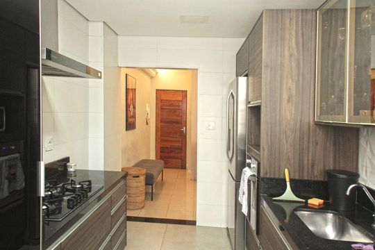 Cozinha e Área de Serviço de apartamento para alugar com 2 quartos, 100m² em Itararé, Santos