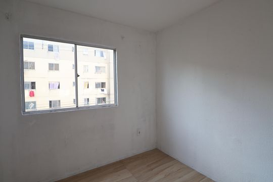 Quarto 1 de apartamento para alugar com 2 quartos, 42m² em Niterói, Canoas