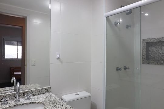 Banheiro Social de apartamento à venda com 2 quartos, 56m² em Jardim Independencia, São Bernardo do Campo