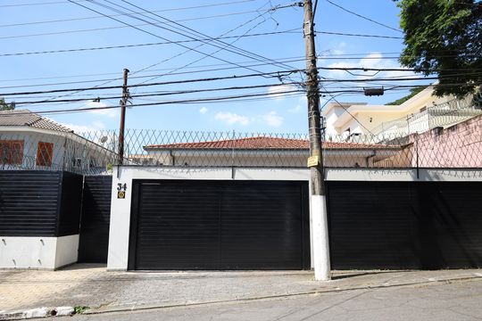 Casa à venda com 3 quartos, 330m² em Interlagos, São Paulo