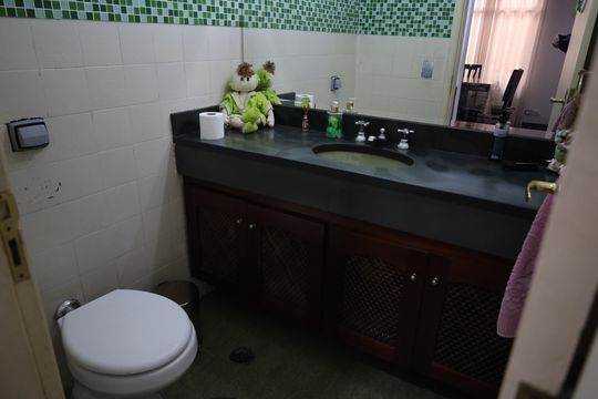 Casa à venda com 3 quartos, 330m² em Interlagos, São Paulo