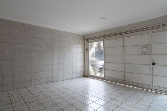 Garagem de casa à venda com 4 quartos, 168m² em Jardim Nordeste, São Paulo